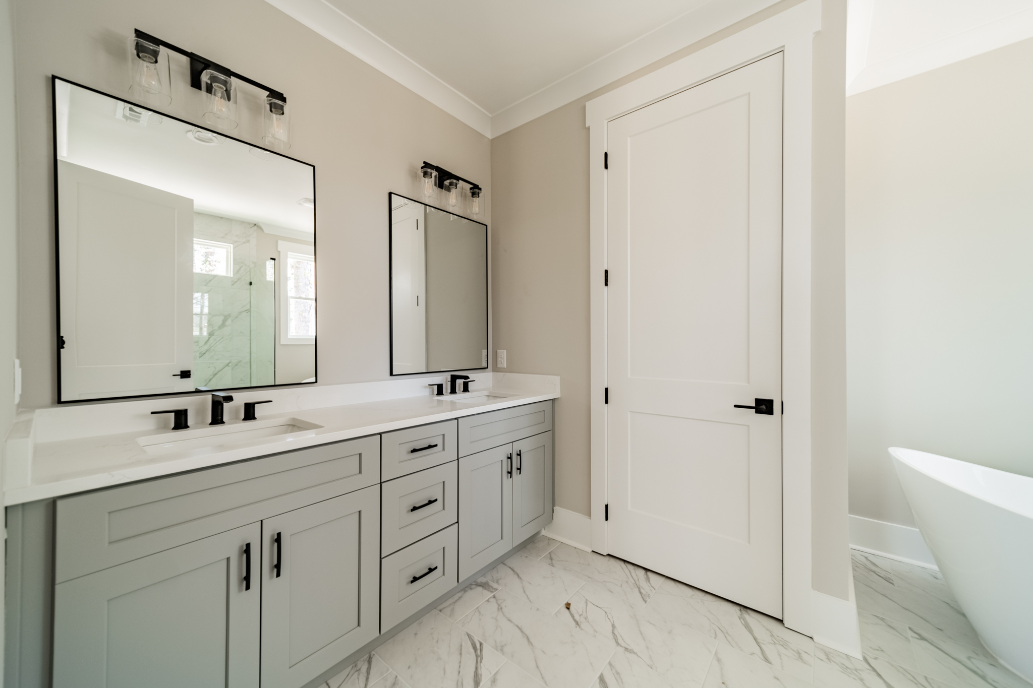 Bathroom 10
